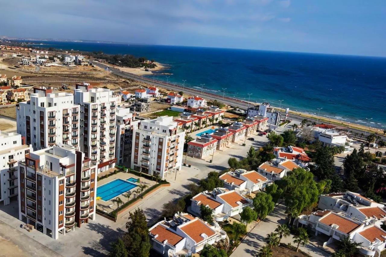 Long Beach Holiday Apartments Trikomo Exterior photo